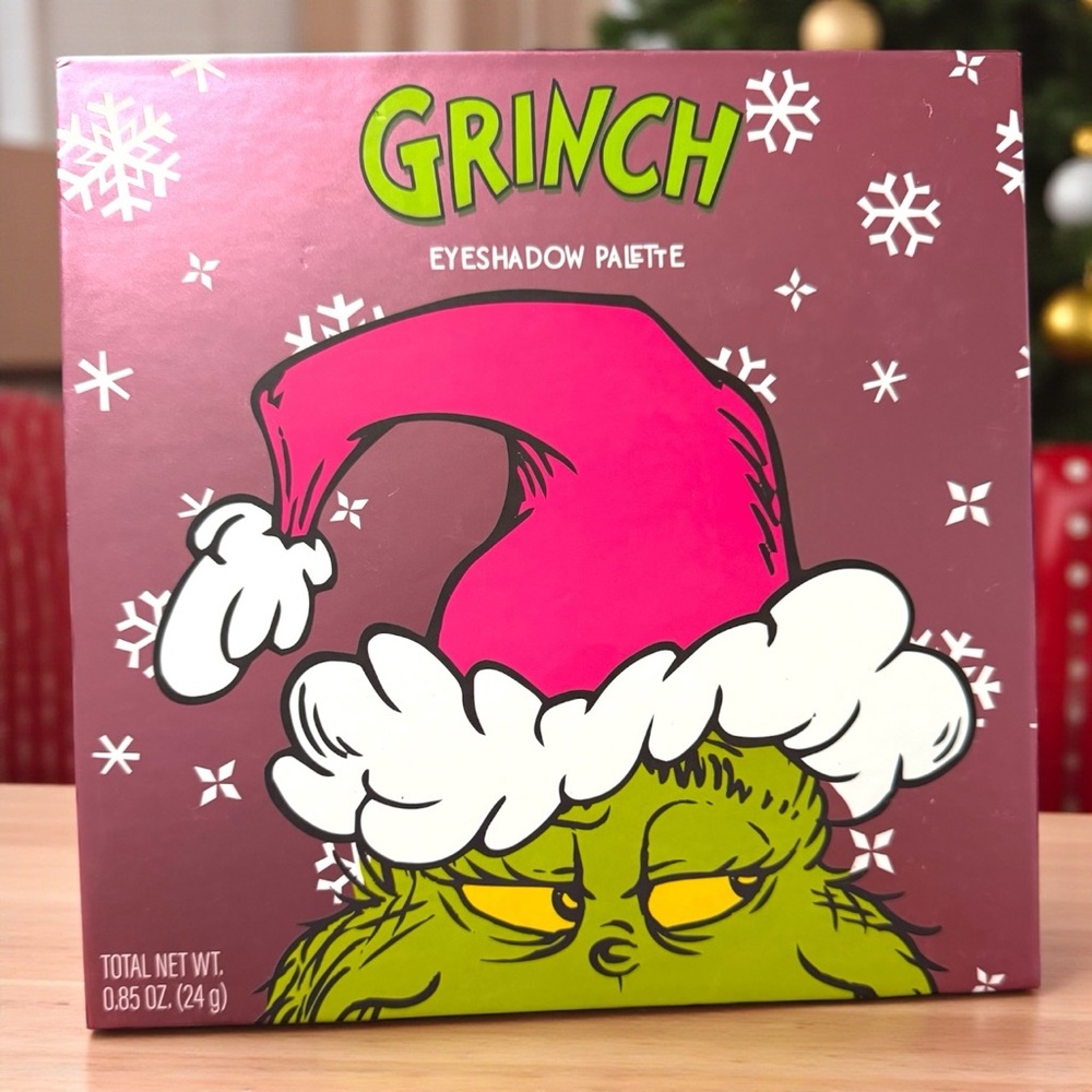 Grinch Eyeshadow Palette - Festive Colors